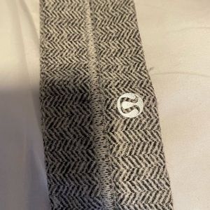 Lululemon Grey Away Tamer Headband Activewear Sportswear